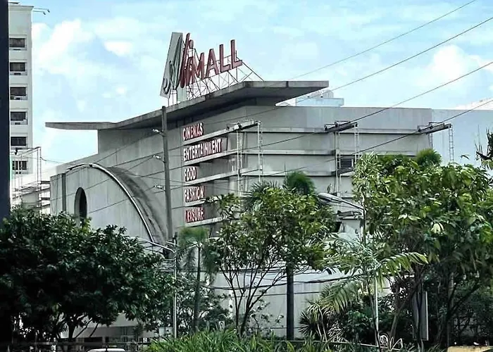 Minimalist 1br At Araneta City, Cubao