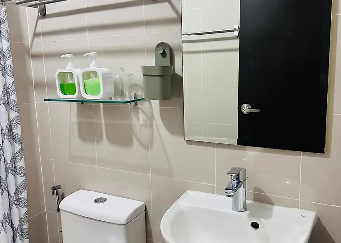 Minimalist 1br At Araneta City, Cubao